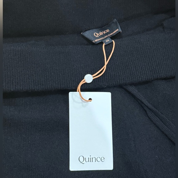 NWT Quince CASHMERE Black Jogger Pants - Picture 4 of 9